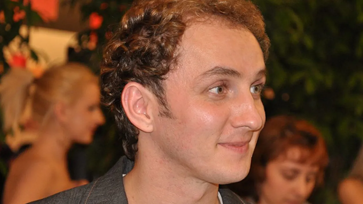 Mihai Traistariu, uitat de familie de ziua lui. Vezi ce mesaj are cantaretul pentru fratii lui