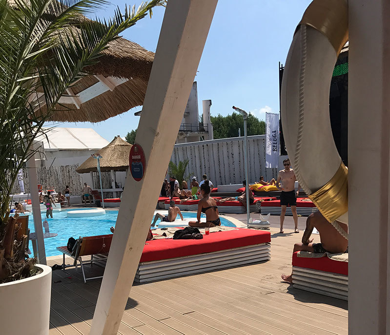 Player Club Bucharest este situat în zona Casa Presei Libere