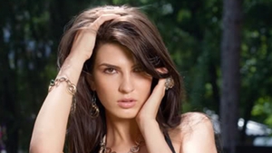 Ogică are cu ce se lăuda! Fiica lui, Raluca, nu e doar frumoasă, ci si desteaptă! A luat a doua cea mai mare notă la licenţă