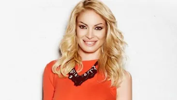 Primele imagini cu Valentina Pelinel insarcinata! Blonda este in culmea fericirii si are niste sani enormi!