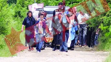 Mutu n-a ajuns la inmormantarea bunicii