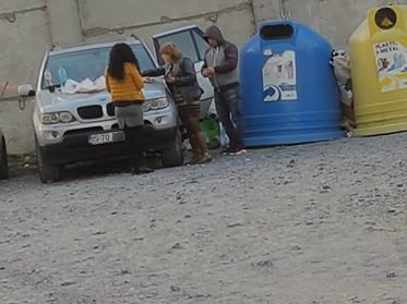 E uimitor ce au făcut românii ăştia cu un SUV nemţesc de câteva zeci de mii de euro. Au parcat şi…