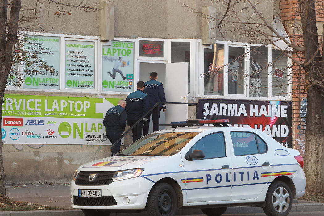 Un echipaj de Poliție si-a făcut apariția la magazinul Biancăi Rus, după ce ea a reclamat că ar fi fost agresată de soț