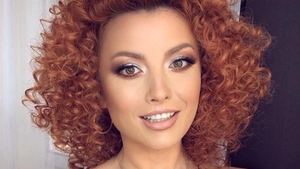 Zi specială pentru Elena Gheorghe: "Păi, s-o luăm cu începutul…” Ce a postat artista