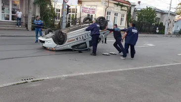 Un polițist din Ploiești, cascador după ce s-a urcat beat la volan. Cât de mare era alcoolemia lui