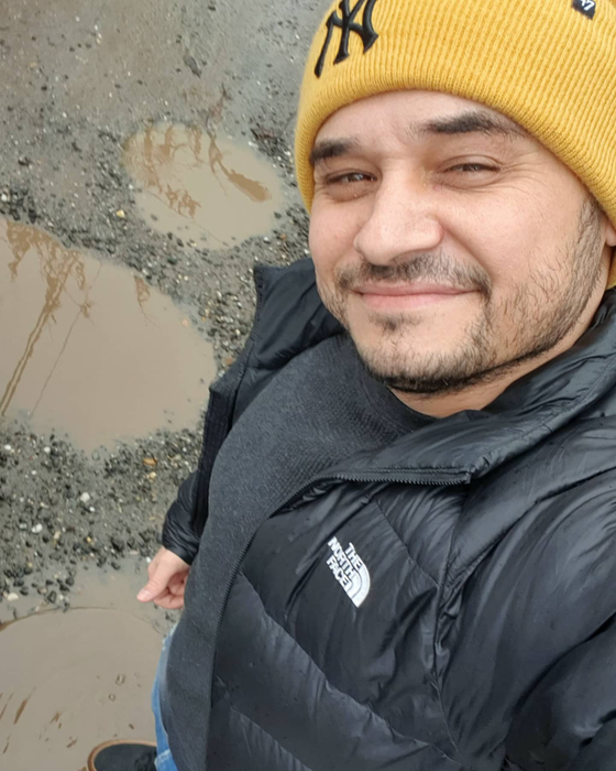Mihai Rait îl interpretează pe Dorel din Las Fierbinți/ Sursa foto: Instagram