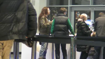 Nadine a iesit la mall ca sa se laude cu noul ei Look! Si-a pus extensii XXL!