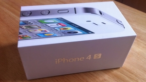 A crezut ca si-a luat iPhone. Cand a deschis cutia a facut o criza de isterie. Ce a gasit barbatul