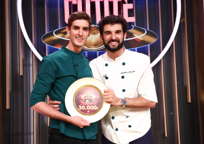 Luca Zvaleni a câștigat Chefi la cuțite, sezonul 16/ sursă foto: Antena 1