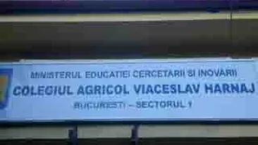 Oficialii au adus la Jean Monnet o directoare cu experienta in scandalurile sexuale! Dadea elevele afara din scoala cu politia!