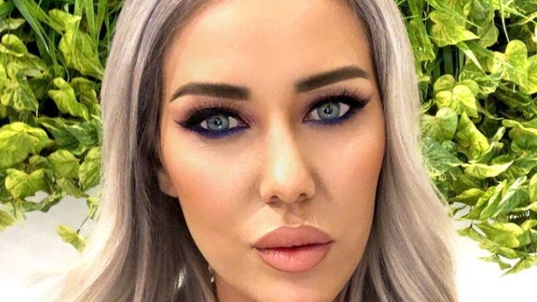 Sora Danielei Crudu iubeşte din nou! Bruneta i-a dat de gol în mediul online