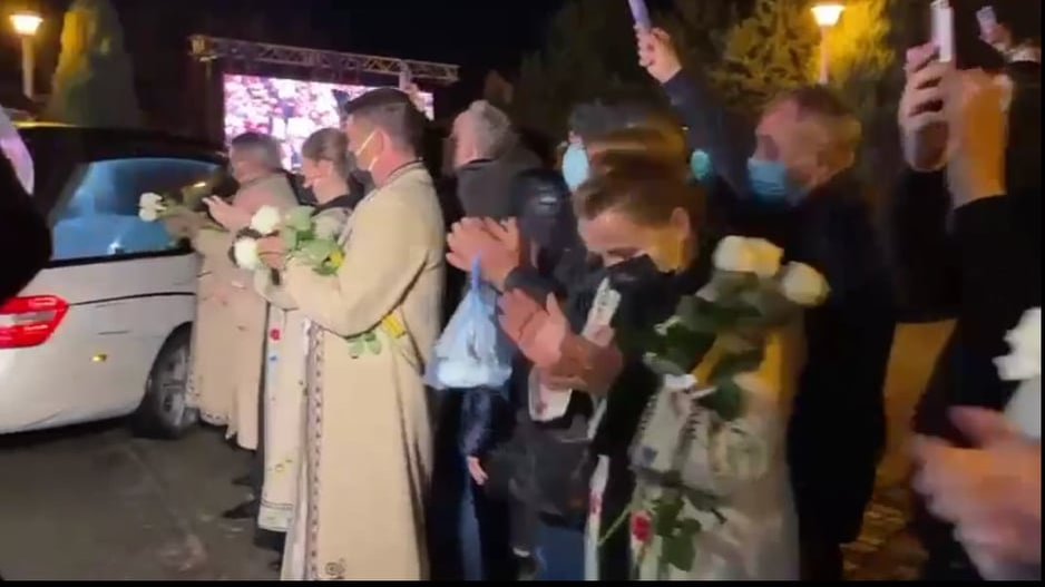 Lacrimi, durere și aplauze, în memoria lui Petrică Mâțu Stoian! Cortegiul funerar a ajuns în această seară la Craiova
