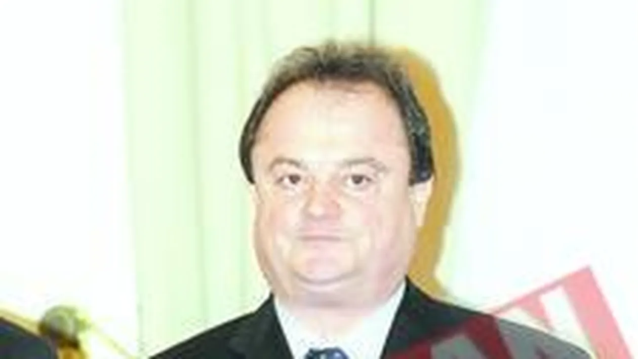 Blaga da sefia PD-L Bucuresti pe un post de senator