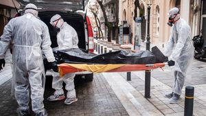 Un bărbat infectat cu SARS-CoV-2, care refuzase internarea, a fost găsit mort în casă, la Galați