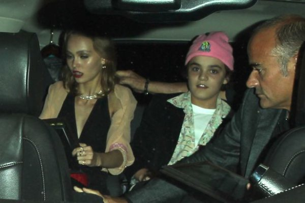 Cum arată fiul lui Johnny Depp! Adolescentul se fereşte de celebritate