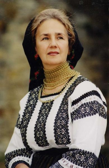 Sofia Vicoveanca a avut o copilărie încercată de greutăți