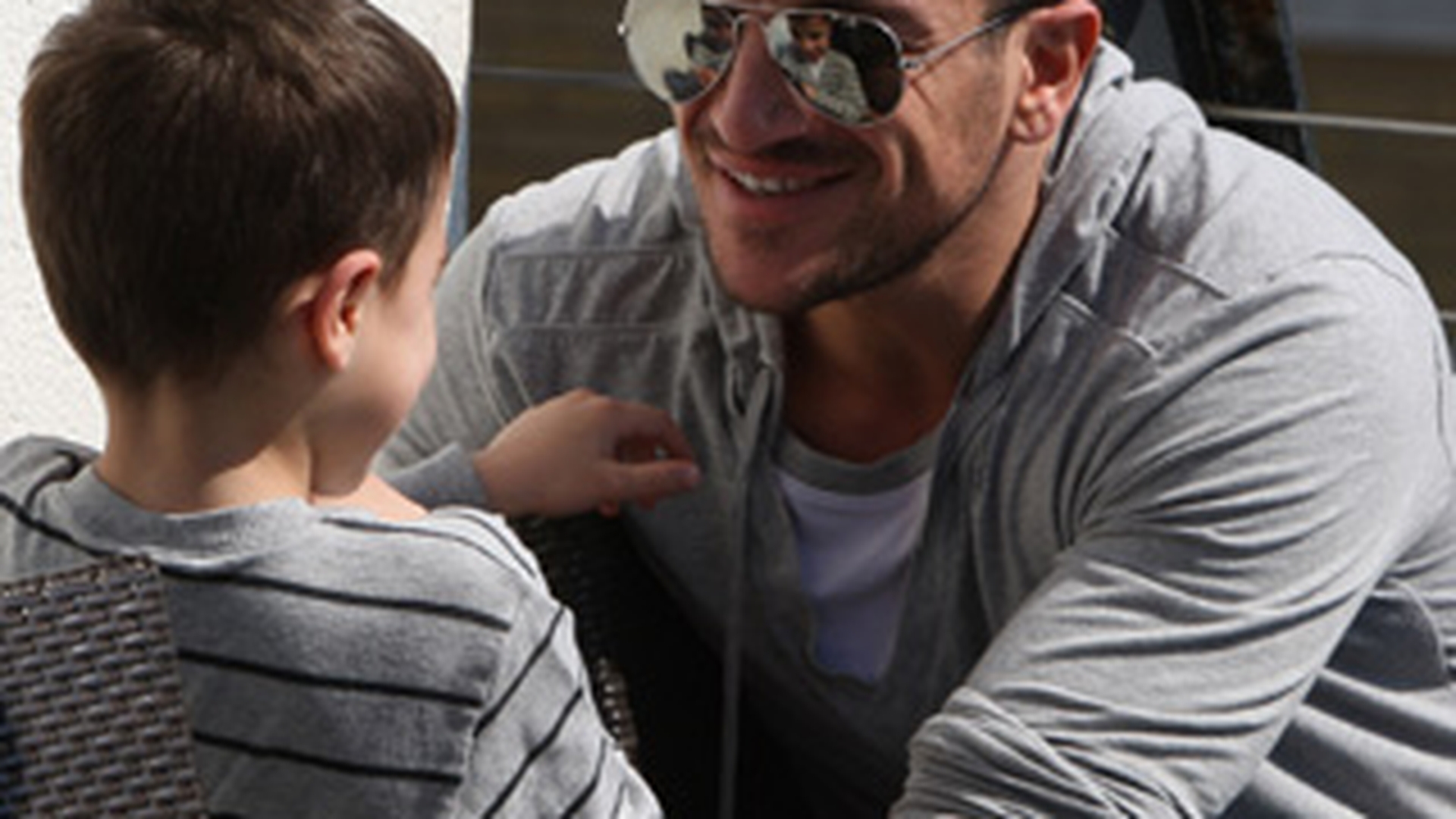 Jordan il invita pe Peter Andre la nunta ei cu Alex Reid!
