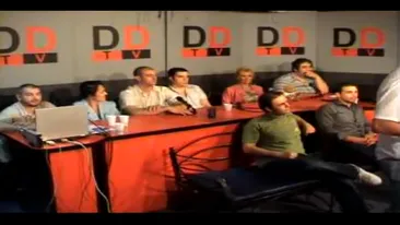 L-ai vazut triumfator pe scena la Vocea Romaniei dar nu te-ai fi asteptat sa il vezi pe Stefan Stan cantand la Dan Diaconescu