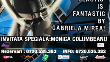 Monica Columbeanu, mireasa-papusa intr-o prezentare de rochii din plastic!