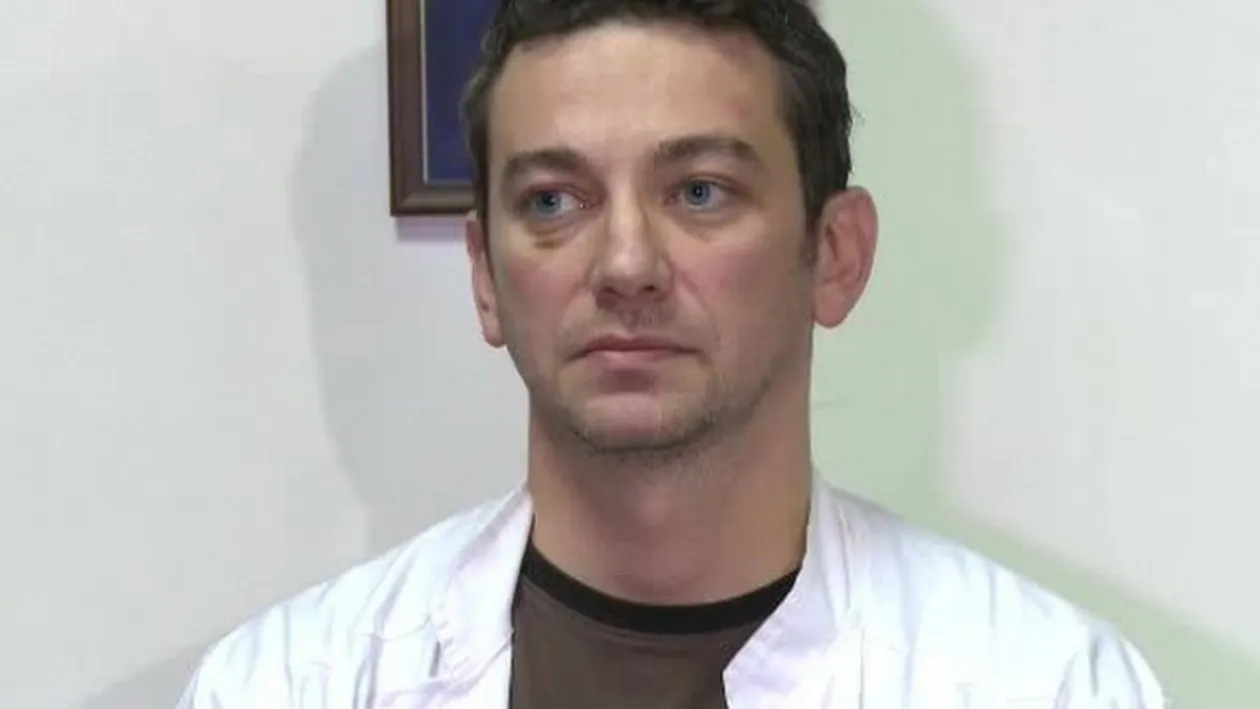 Doctorul Zamfir a ajuns la psiholog din cauza unui vis bizar! Studenta Aura ii apare in fiecare noapte in somn si ii cere sa...