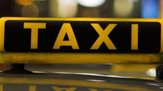 Taximetrist batut si talharit de patru barbati
