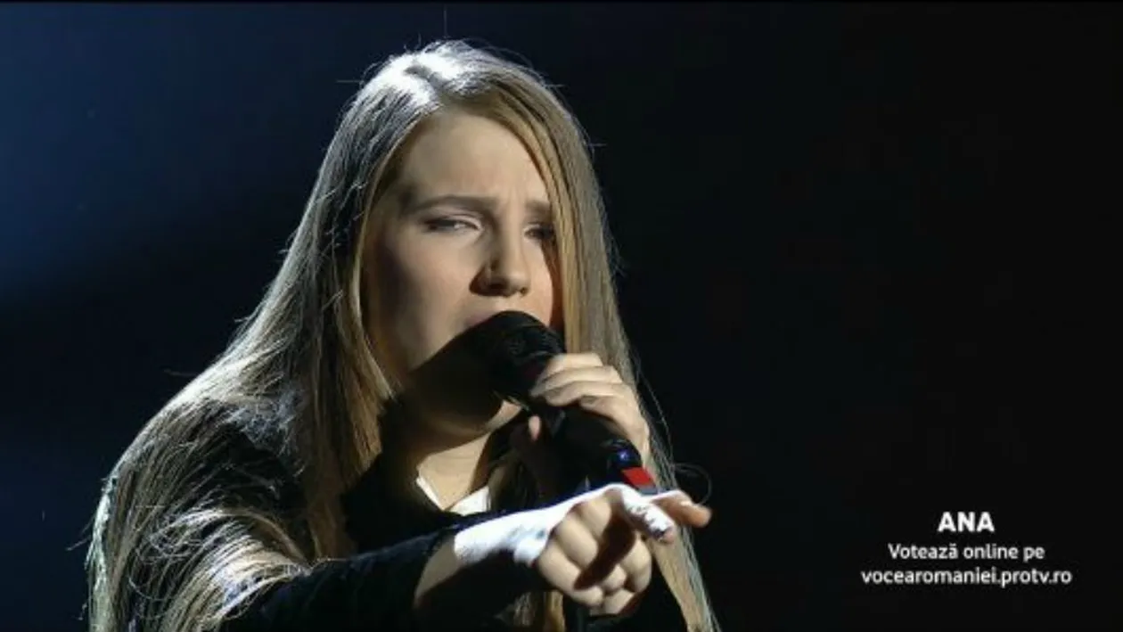 Ana a emoţionat-o pe Loredana: ”M-am simţit ca într-o cafenea din Franţa!” Ce a cântat eleva lui Smiley