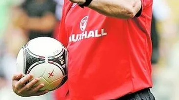 Hodgson, surprins la munca de un ziarist nordic - Suedia a complotat impotriva Angliei cu un binoclu!