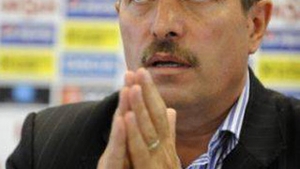 SUPER CATERINCA! Vasile Avram il sustine de dupa gratii pe Mircea Sandu! "Sunt alaturi de tine! Tu vei fi alaturi de mine?"