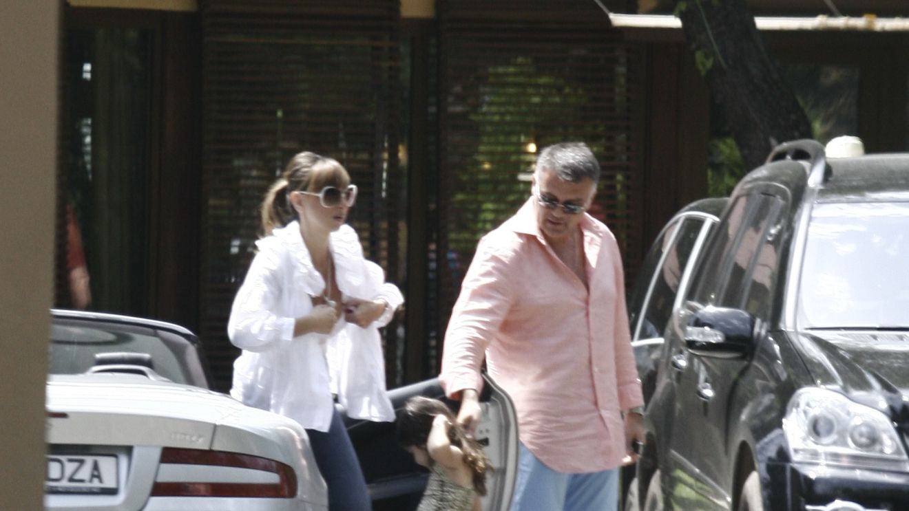 A sosit "vremea curateniei sufletesti" in lumea buna a Capitalei! "Sfantul Amiran" propavaduieste ruperea de... "pacatele mondene"