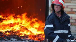 Incendiu la un bloc din Timisoara, zeci de locatari au fost evacuati