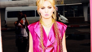 Nu mai e „sirena“ de alătdată! ALEXANDRA STAN şi-a arătat posteriorul, însă a uitat de acest detaliu ruşinos