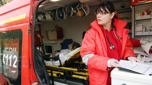 Bistritenii au exagerat cu mancarea si bautura de Craciun! De doua ori mai multe apeluri la salvare