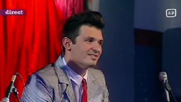 VIDEO Alin Pascal s-a apucat de cantat cu vocea la 26 de ani! Nici macar la dus nu cantam