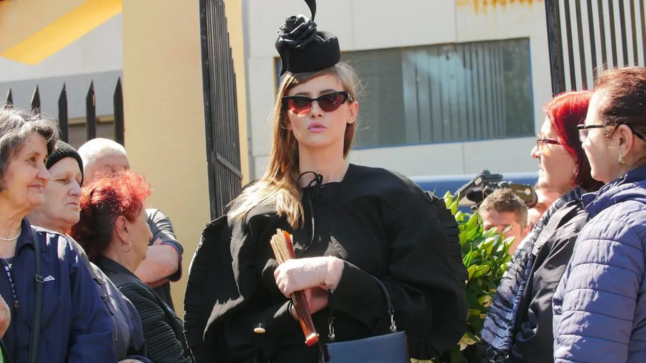 Alin Gălățescu o atacă pe Iulia Albu, după înmormântarea lui Răzvan Ciobanu: Cine ești tu să...