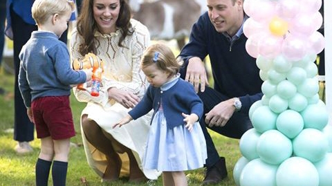 Kate Middleton şi Prinţul William au aflat sexul bebeluşului! Ce nume au ales 