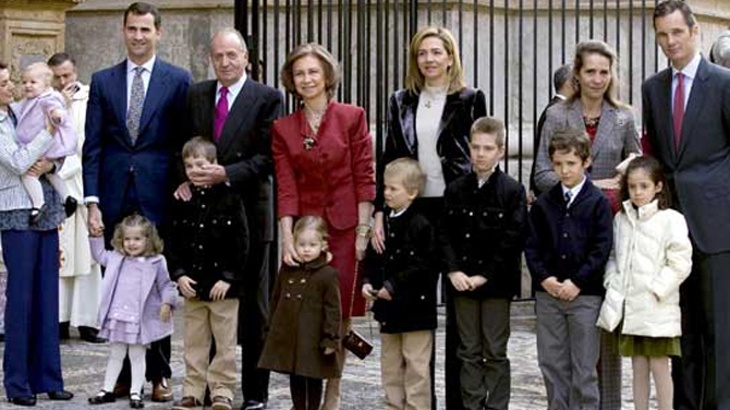 Si-a lasat averea familiei regale