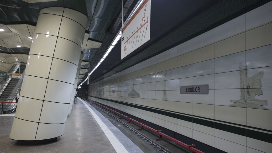 Noua magistrală de metrou, inundată din tavan! Reacția premierului Orban