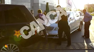 David Bisbal a revenit in Romania dupa 4 ani! Vezi primele imagini cu el la Bucuresti asteptat de bodyguarzi si limuzine!