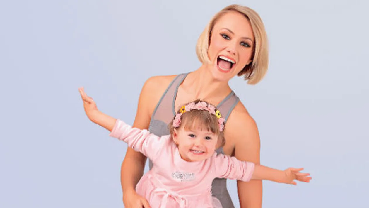 Fiica Oanei Ioniţă a primit cadoul la care mama sa visa când era mică! Vezi aici ce i-a adus Moşul!