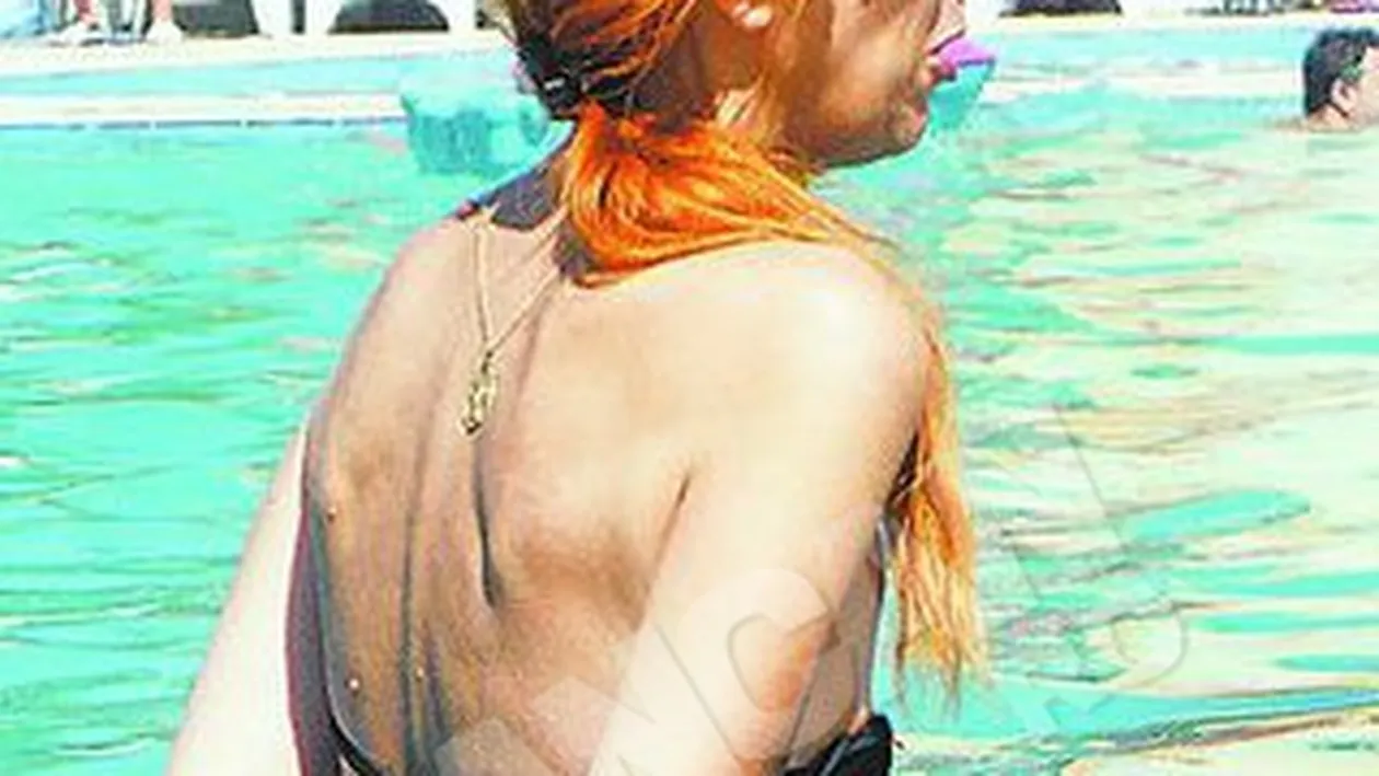 Brianna si-a racorit baiatul la piscina