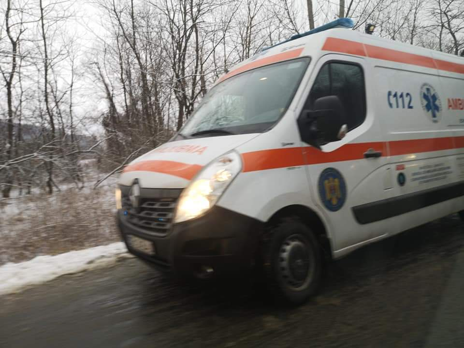 Accident cu două persoane decedate în Sibiu, după ce un autoturism s-a ciocnit cu un microbuz