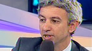 Fiica lui Dan Diaconescu este terorizata! Plange si striga: "Tati, tati, cineva ne inregistreaza"