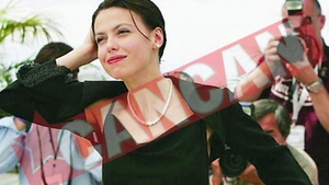 Actrita Laura Vasiliu, tratata ca o infractoare