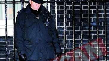 Vulpea, in vizita la Gordon Brown