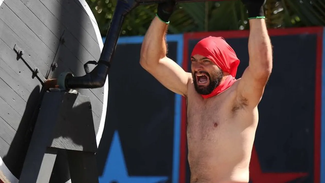 Ion Oncescu a ajuns în România, după ce a părăsit competiția Exatlon! Cine îi este alături de 27 de ani, dar nu se înțelege cu părinții sportivului