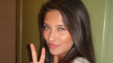 Fotografia care a făcut 15.000 de like-uri pe oră! Uite cum arată Antonia în rol de pisicuţă sexy. Îi stă bine?