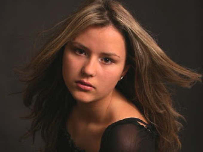 Nu este banc! Ce studii are Daniela Crudu