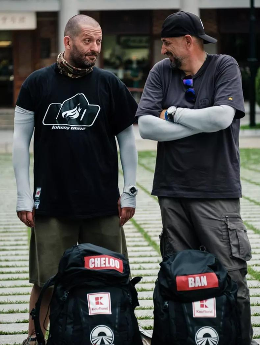 Cheloo și Mihai Ban au părăsit competiția „Asia Express” / Sursa foto: Social media