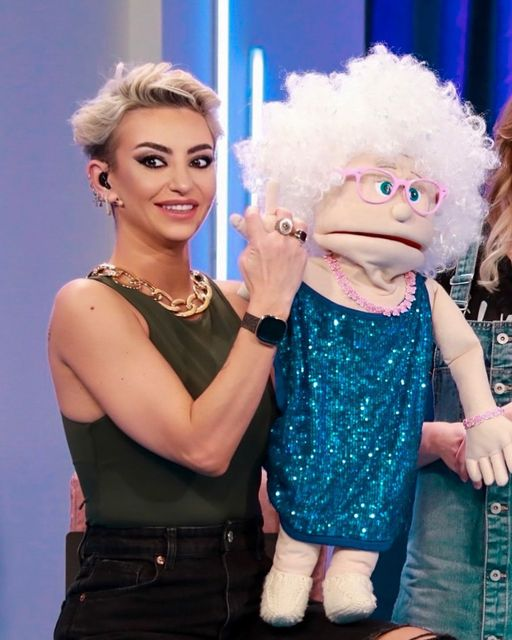 Giulia Anghelescu, încrezătoare în proiectul "Hai cu fetele" (Foto: Facebook)