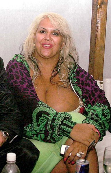 Nu face plajă pe litoralul românesc să nu o vadă românii. Șocant cum arată Raluca Bădulescu în costum de baie